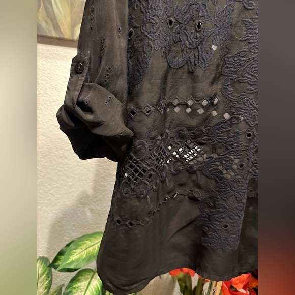 Johnny Was black longsleeve blouse size XS - Picture 6 of 10